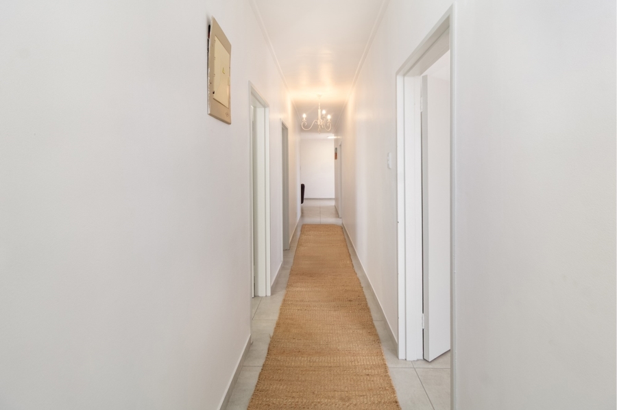 4 Bedroom Property for Sale in Vredenburg Western Cape